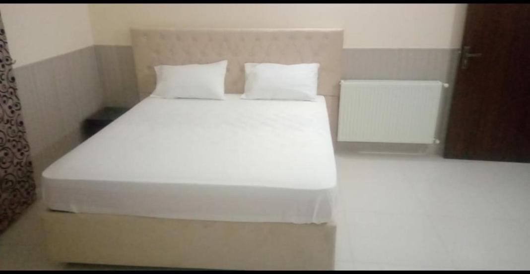 Hak Mall Suites And Apartments Rawalpindi Ngoại thất bức ảnh